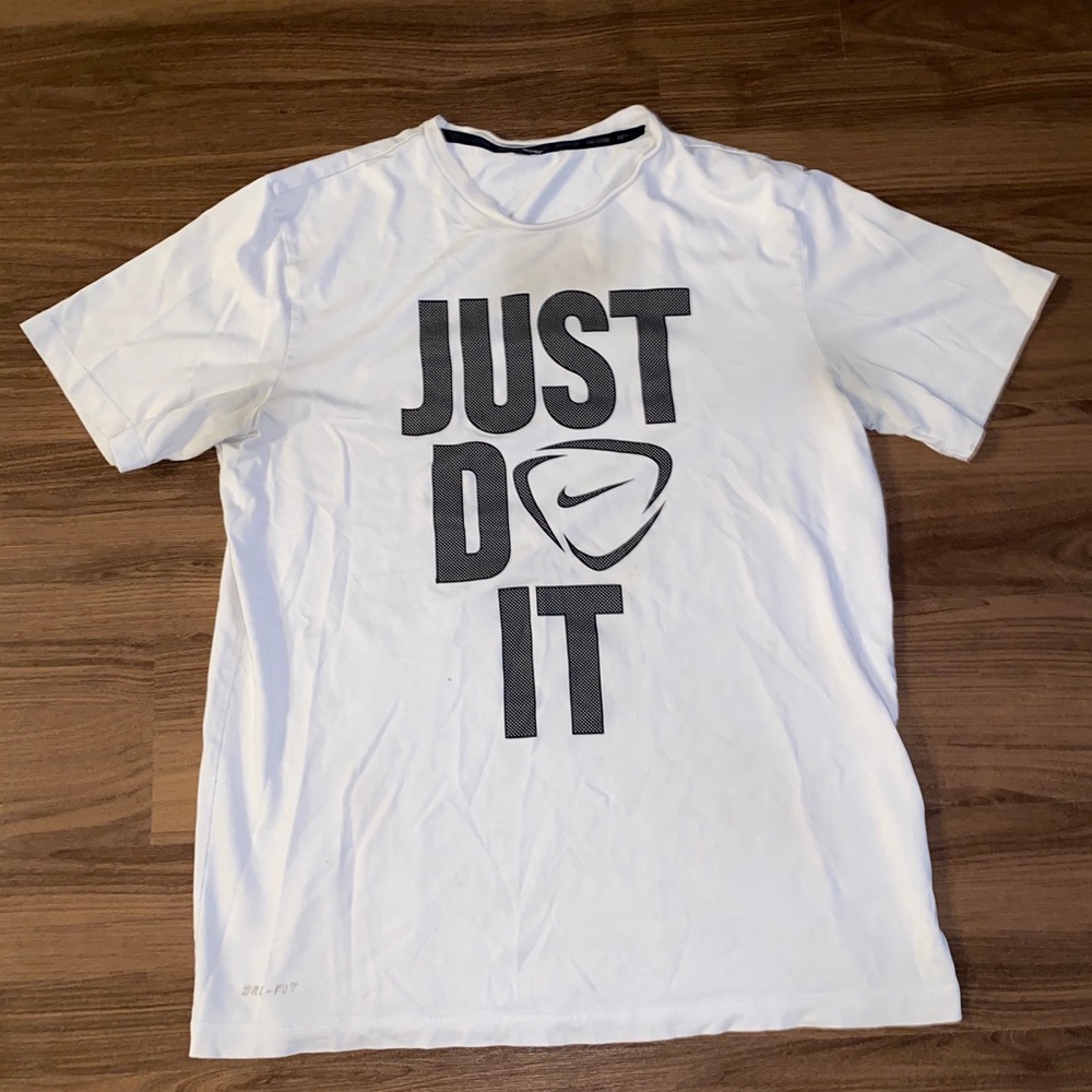 Nike T-Shirt M